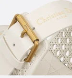 D-Avenue Slide - Image 4